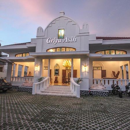 Griya Asih Hotel Yogyakarta Bagian luar foto