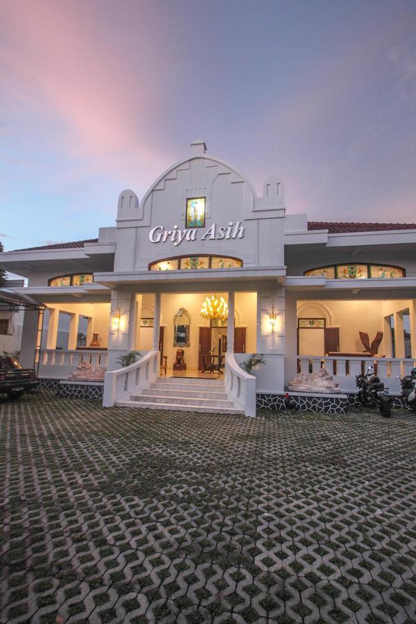 Griya Asih Hotel Yogyakarta Bagian luar foto